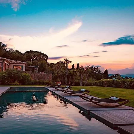 Velar Villa *